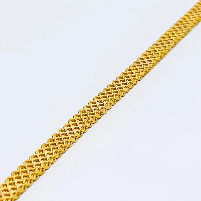 Women’s charm bracelets-Shiny Sleek 22k Gold Baby Bracelet