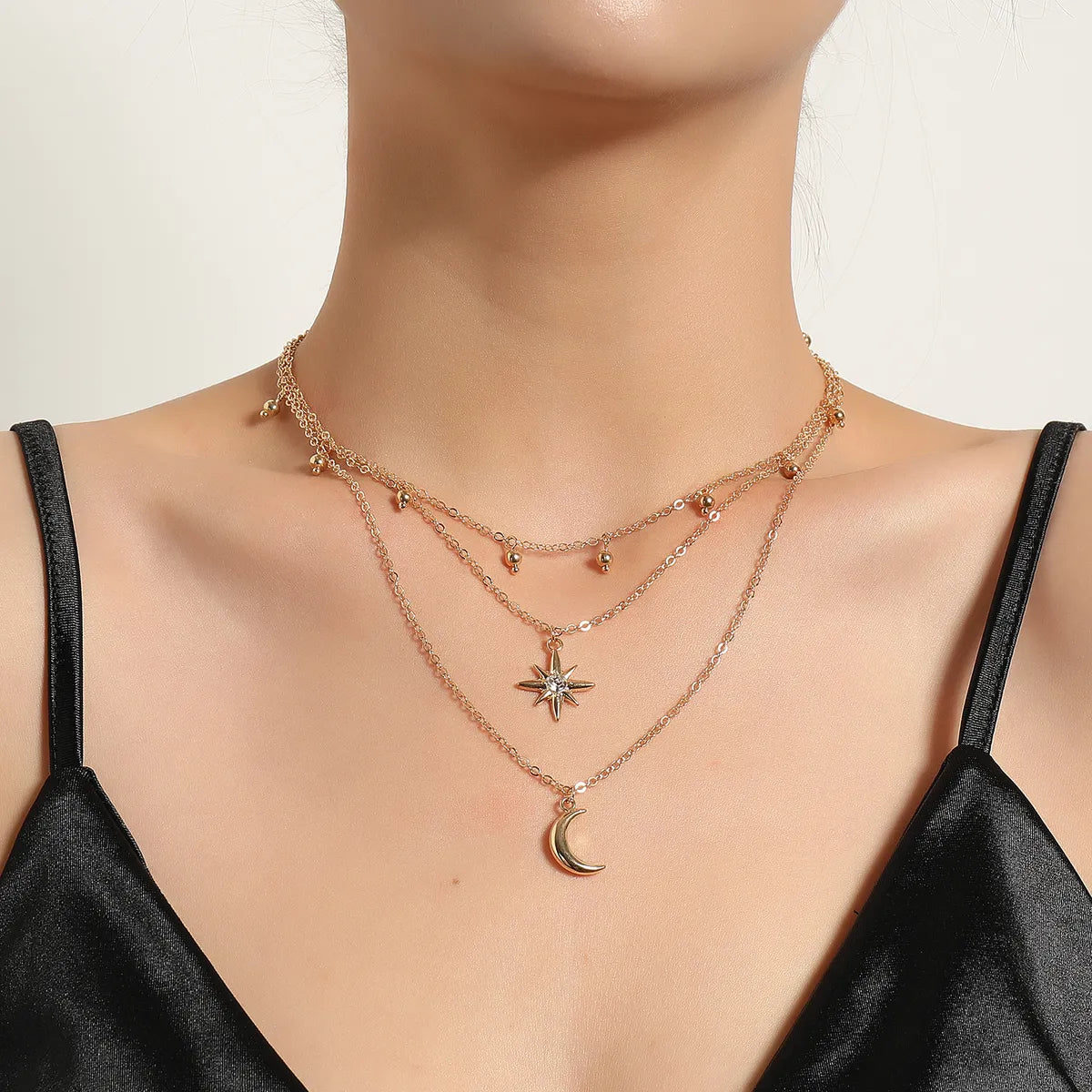 Women’s heart pendant necklaces-Fashion Star Moon Alloy Layered Inlay Rhinestone Necklace