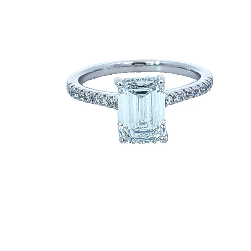 Women’s personalized diamond engagement rings-DIAMOND ENGAGEMENT RING - 2.65 TCW EMERALD CUT CENTER