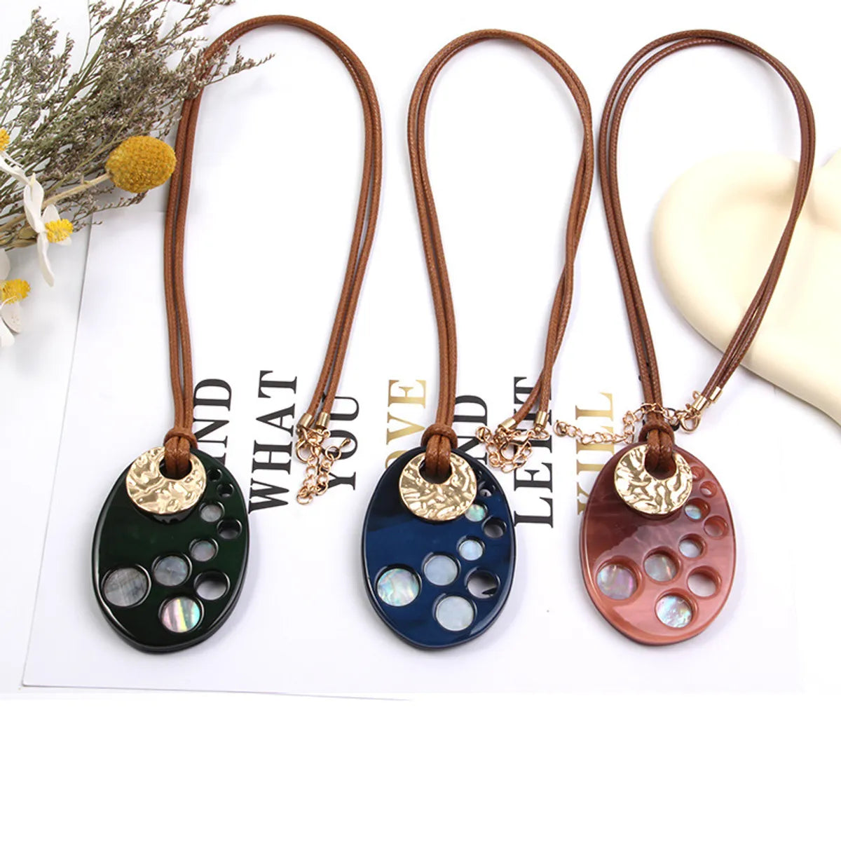 Women’s luxurious necklaces-Commute Round Arylic Patchwork Unisex Pendant Necklace