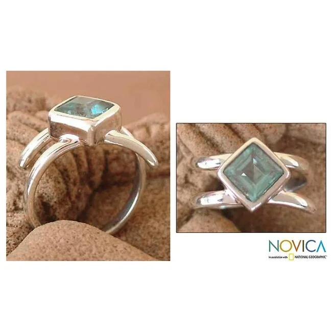 Women’s statement gemstone rings-Handmade Sterling Silver 'Azure Blue' Topaz Solitaire Ring (India)