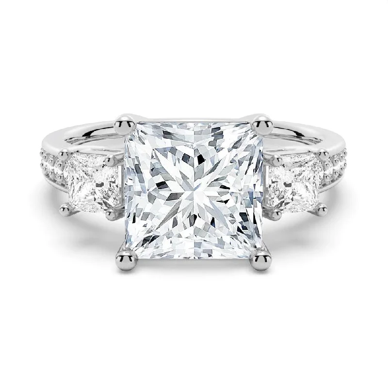 Women’s oval engagement rings-Three Stone Princess Shaped Moissanite Engagement Ring