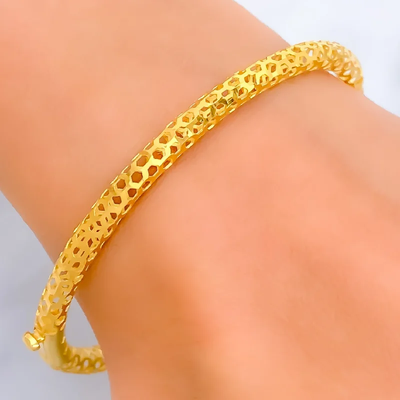 Women’s stacking bangle sets-Palatial Netted 22k Gold Bangle Bracelet