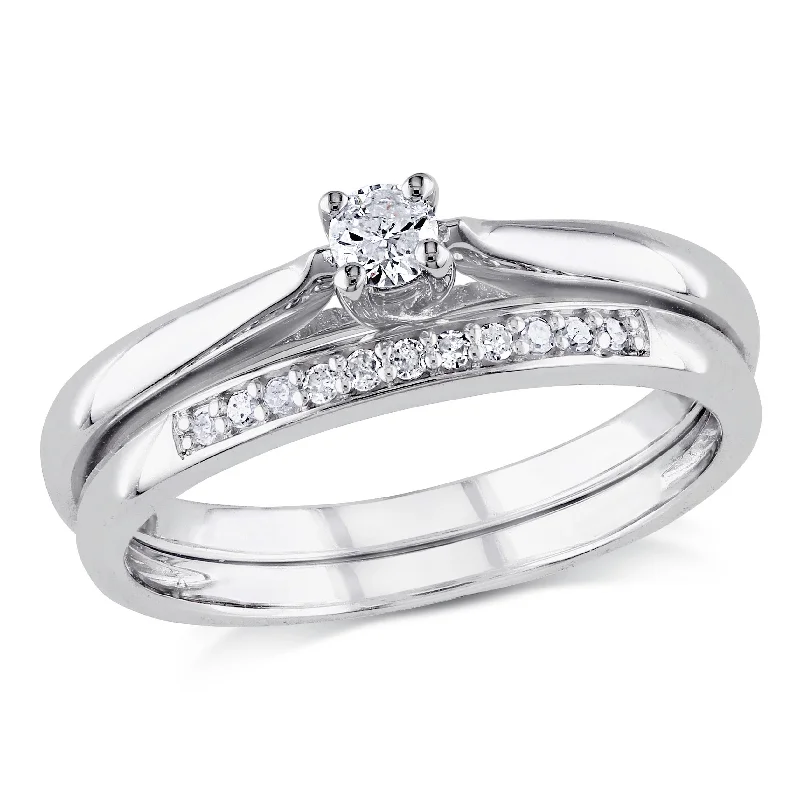 Miadora Sterling Silver 1/6ct TDW Diamond Bridal Ring Set