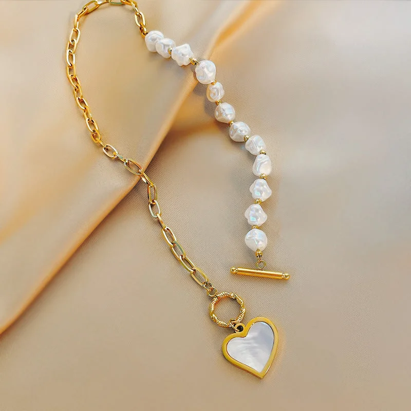 Women’s luxury necklaces-Simple Style Heart Shape Artificial Pearl Titanium Steel Toggle Shell 18k Gold Plated Women's Pendant Necklace