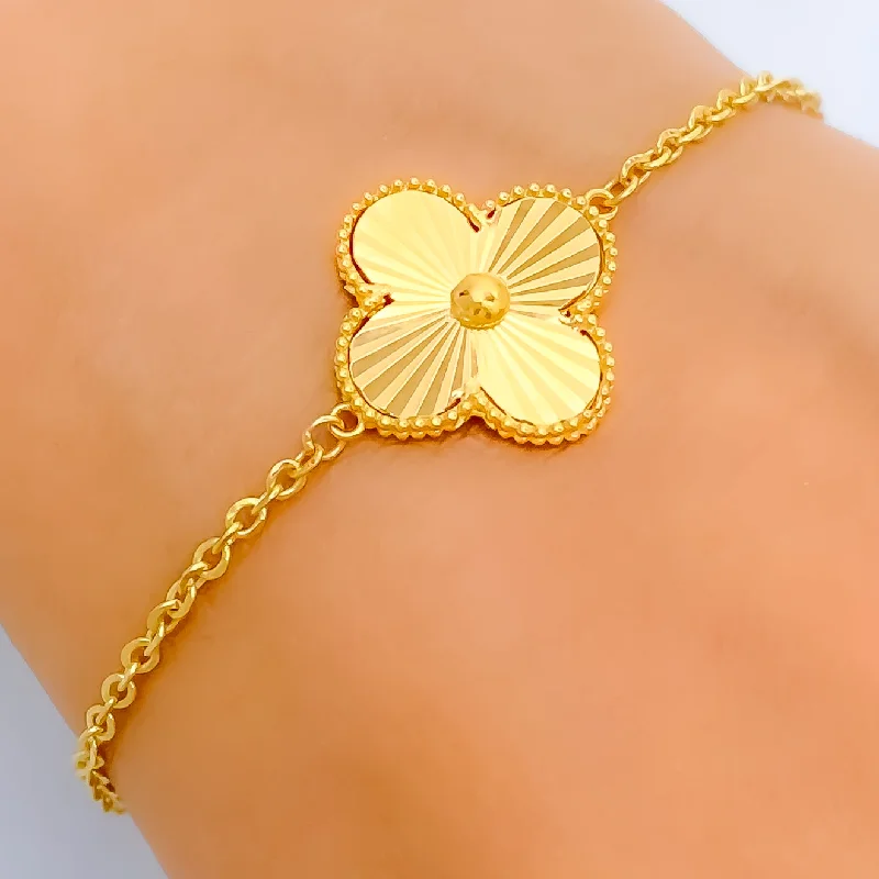 Women’s stackable bangles-Trendy Tasteful 21k Gold Clover Bracelet