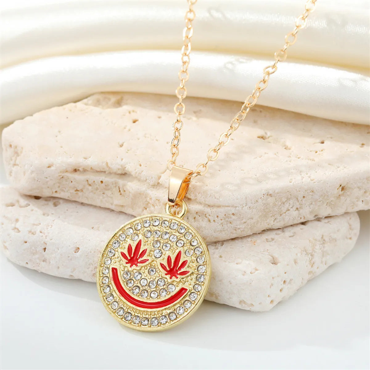 Women’s modern necklaces-Korean Full Diamond Round Smiley Face Necklace Creative Maple Leaf Smiley Face Pendant