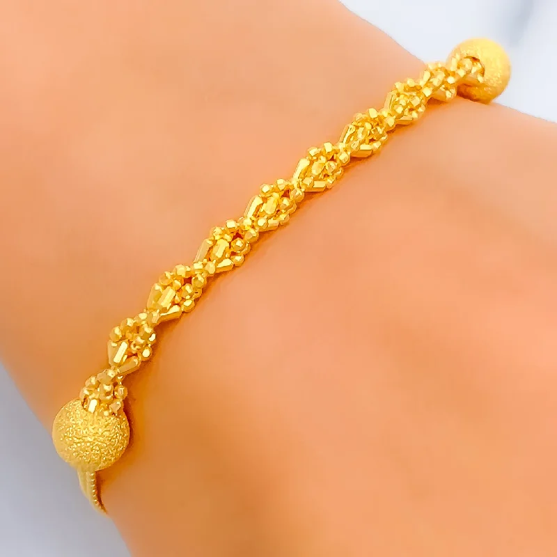 Women’s luxury cuff bracelets-Intricate Charming 22K Gold Bracelet