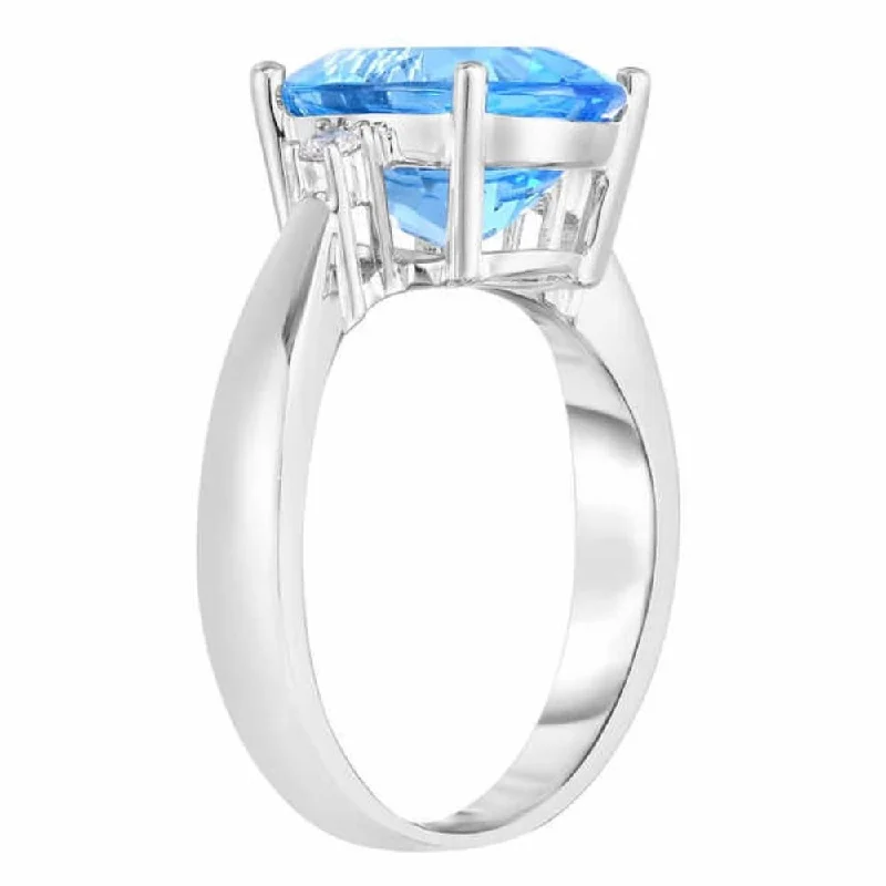 4.68Ct Sky Blue Topaz & Diamond Ring in White Gold