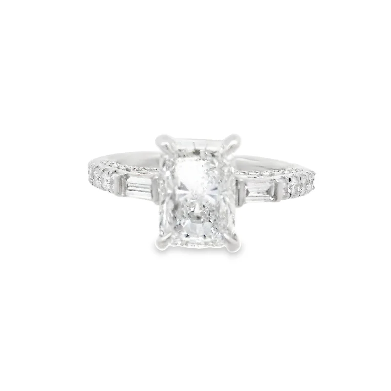 Women’s luxurious diamond engagement rings-DIAMOND ENGAGEMENT RING – 2 CT RADIANT CUT CENTER