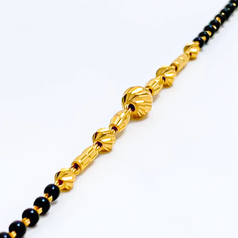 Women’s pearl bracelets-Exquisite Vibrant 22k Gold Black Bead Baby Bracelet