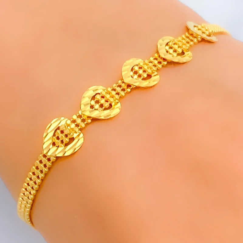 Women’s simple bangles-Fashionable Heart 22K Gold Bracelet